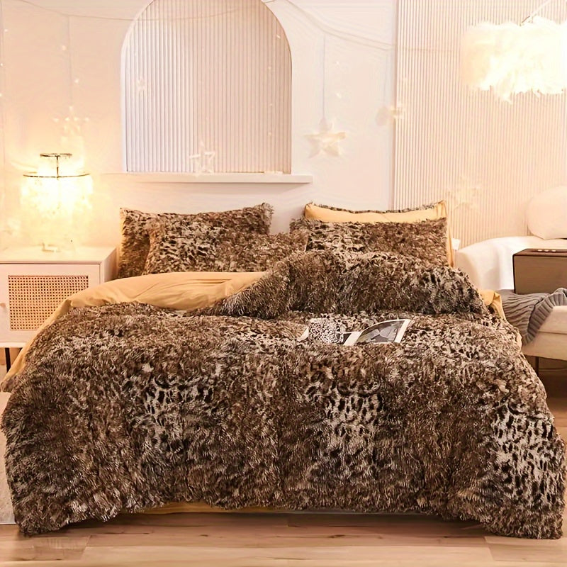 3-Piece Leopard Print Plush Duvet Cover Set - Soft Cozy Animal Pattern Bedding - Includes 1 Faux Fur Duvet Cover and 2 Pillowcases, No Filler, Luxurious Bedroom Decor for a Warm and Inviting Sleeping Space